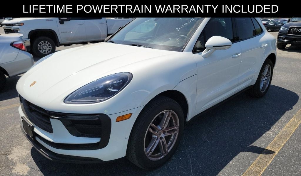 2023 Porsche Macan Base