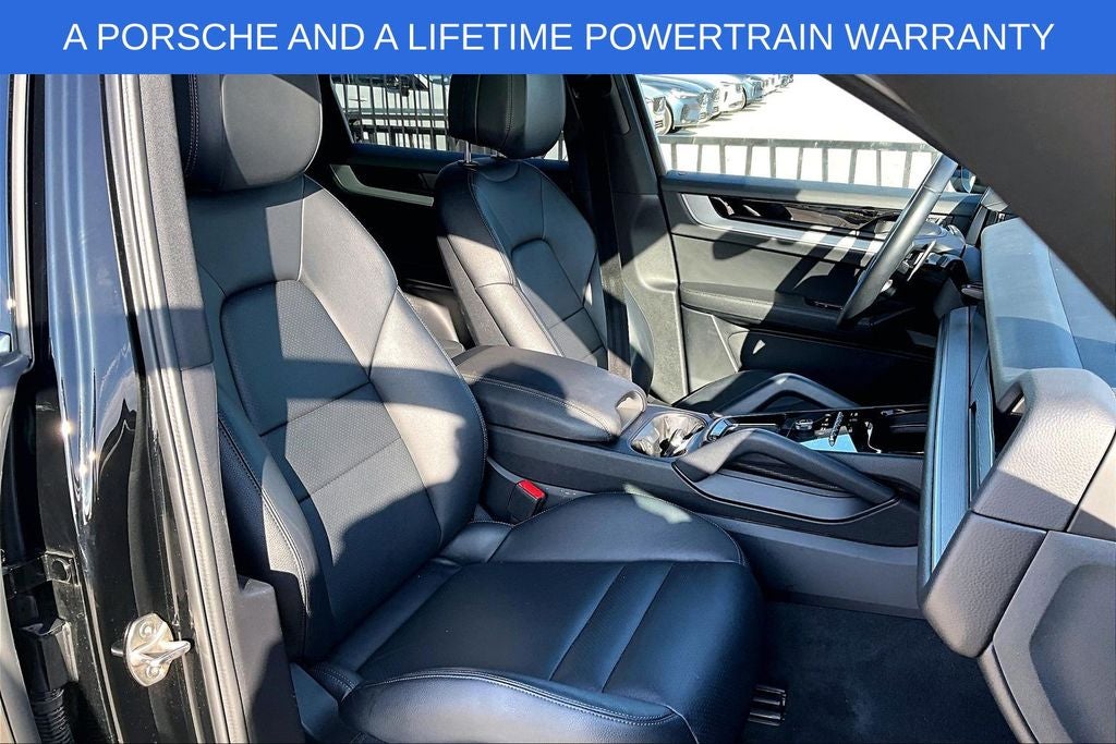 2024 Porsche Cayenne Base