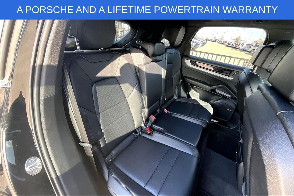 2024 Porsche Cayenne Base