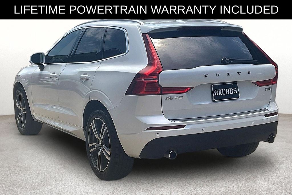 2021 Volvo XC60 T5 Momentum