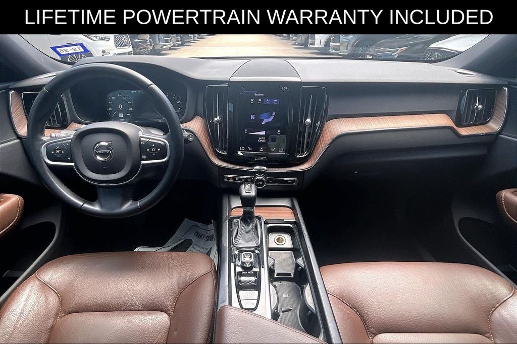 2021 Volvo XC60 T5 Momentum