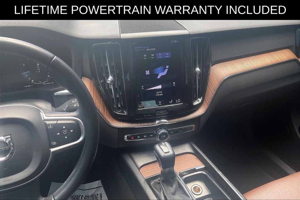 2021 Volvo XC60 T5 Momentum