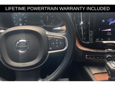2021 Volvo XC60 T5 Momentum