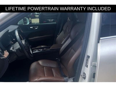 2021 Volvo XC60 T5 Momentum