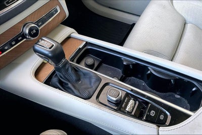 2019 Volvo XC90 T6 Inscription
