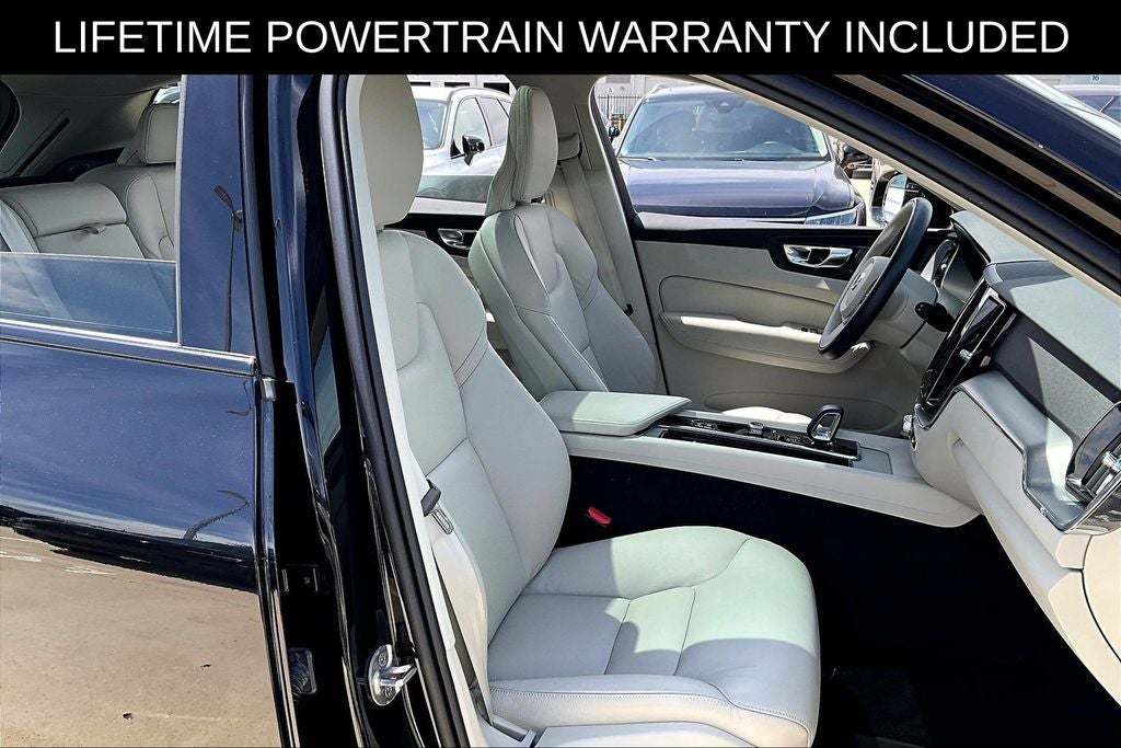 2025 Volvo XC60 Plug-In Hybrid T8 Core