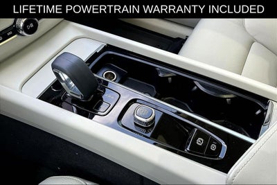 2025 Volvo XC60 Plug-In Hybrid T8 Core
