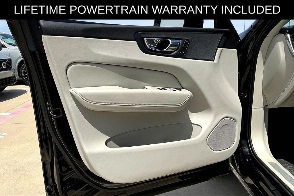 2025 Volvo XC60 Plug-In Hybrid T8 Core