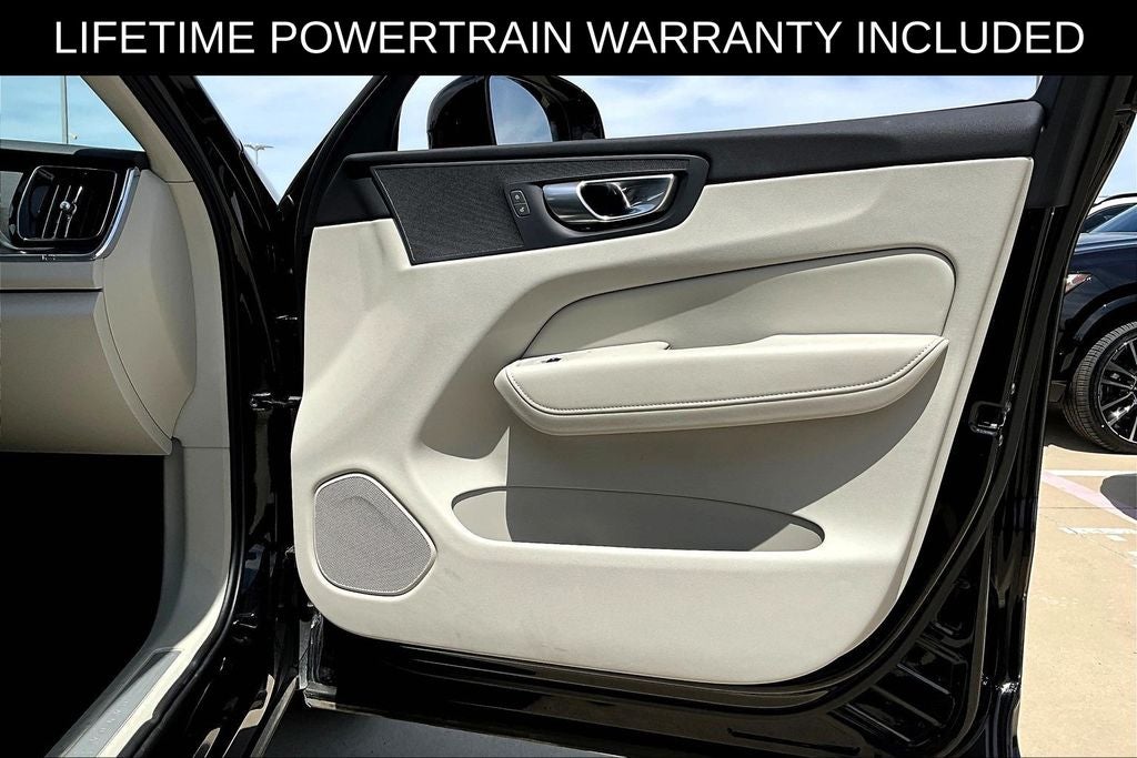 2025 Volvo XC60 Plug-In Hybrid T8 Core