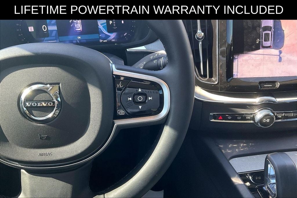 2025 Volvo XC60 B5 Plus