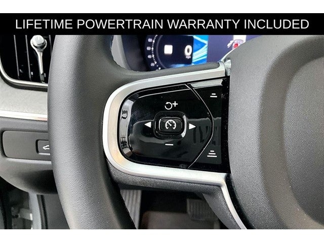 2025 Volvo XC60 B5 Plus