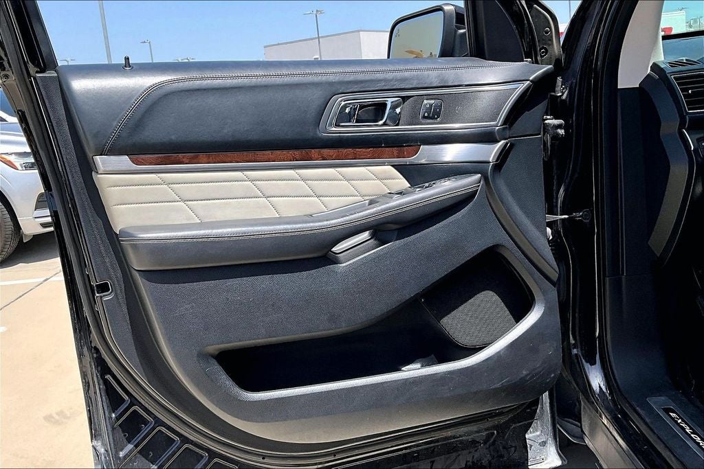 2016 Ford Explorer Platinum