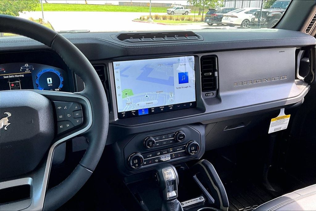2025 Ford Bronco Badlands Sasquatch PKG