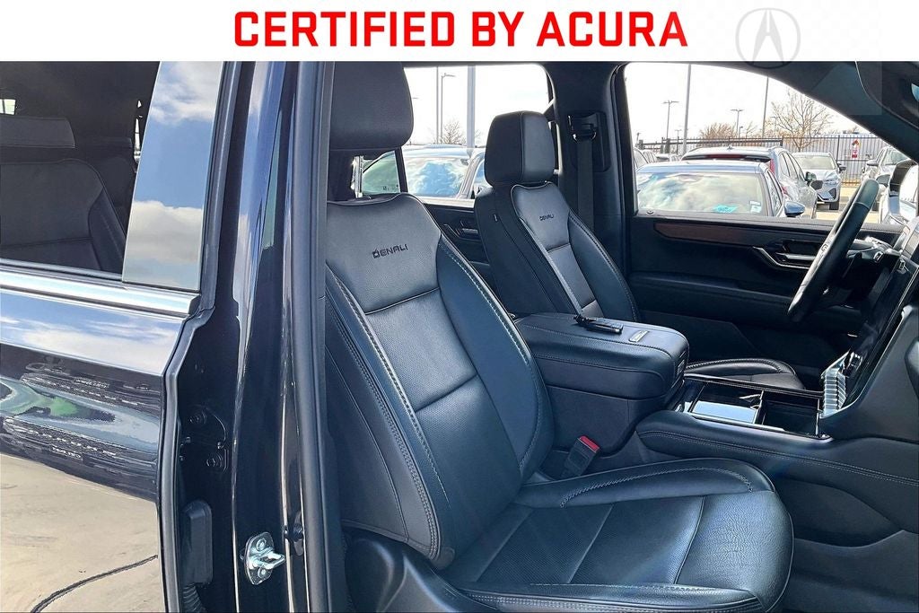 2025 GMC Yukon Denali