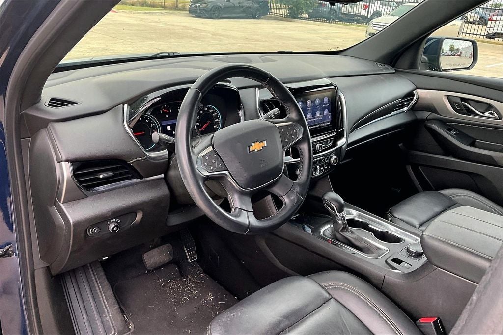 2023 Chevrolet Traverse LT Leather