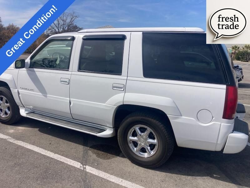 1999 Cadillac Escalade Base