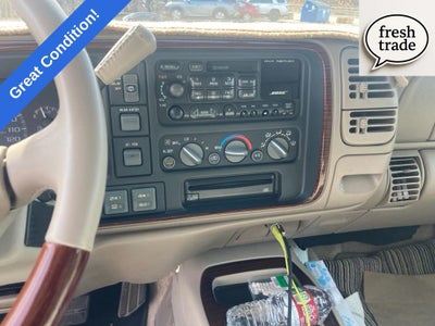 1999 Cadillac Escalade Base