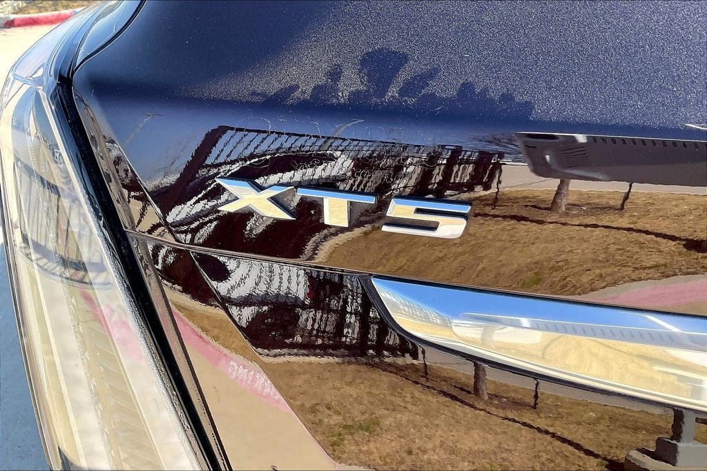 2020 Cadillac XT5 Sport