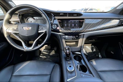 2025 Cadillac XT6 Premium Luxury