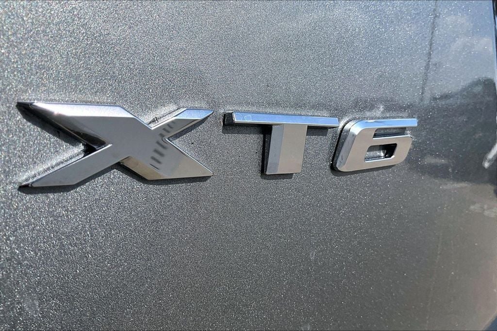 2025 Cadillac XT6 Premium Luxury