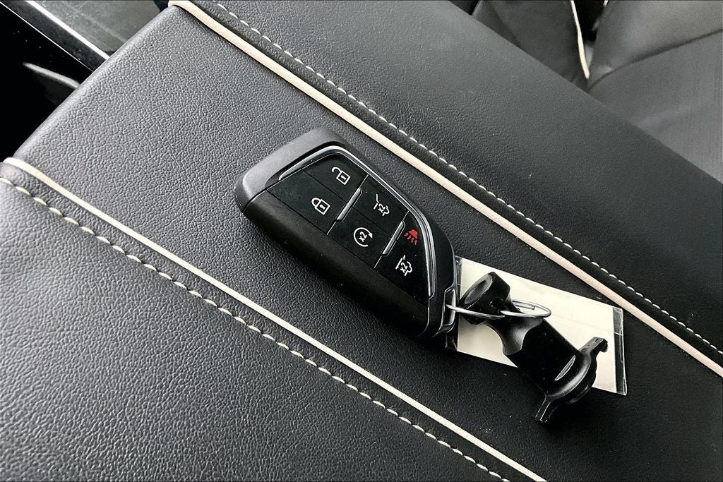 2025 Cadillac Escalade Sport