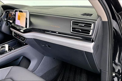 2024 Volkswagen Atlas 2.0T Peak Edition SE w/Technology