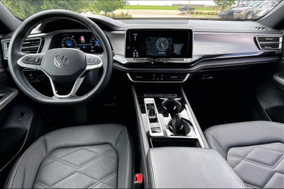 2025 Volkswagen Atlas Cross Sport 2.0T SE w/Technology