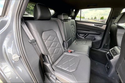 2025 Volkswagen Atlas Cross Sport 2.0T SE w/Technology