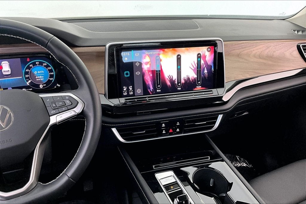 2026 Volkswagen Atlas SE w/Technology