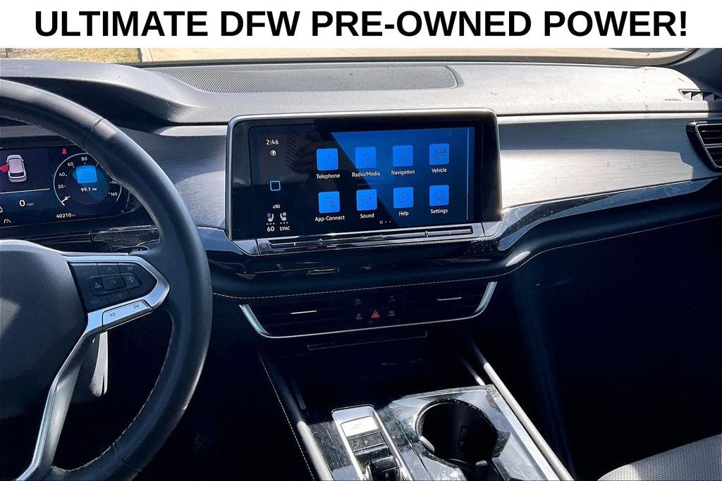 2024 Volkswagen Atlas Cross Sport 2.0T SE w/Technology