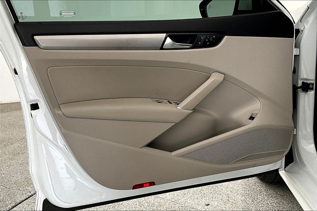 2021 Volkswagen Passat 2.0T SE