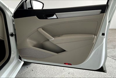 2021 Volkswagen Passat 2.0T SE