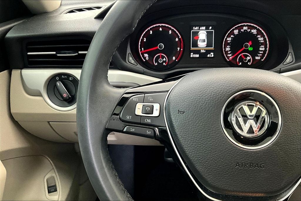 2021 Volkswagen Passat 2.0T SE