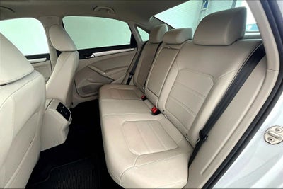 2021 Volkswagen Passat 2.0T SE