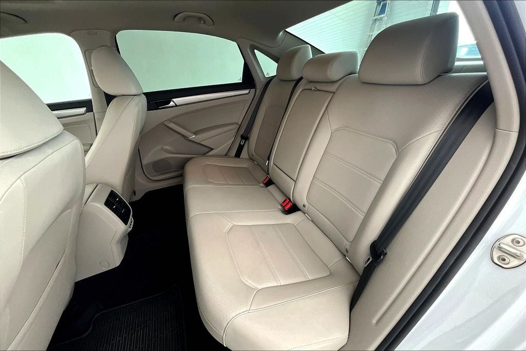 2021 Volkswagen Passat 2.0T SE