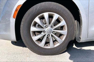 2017 Chrysler Pacifica Touring L