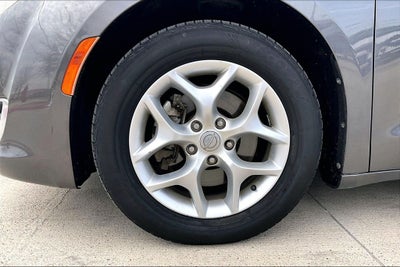 2017 Chrysler Pacifica Touring L Plus