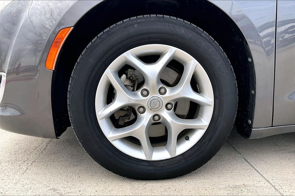 2017 Chrysler Pacifica Touring L Plus