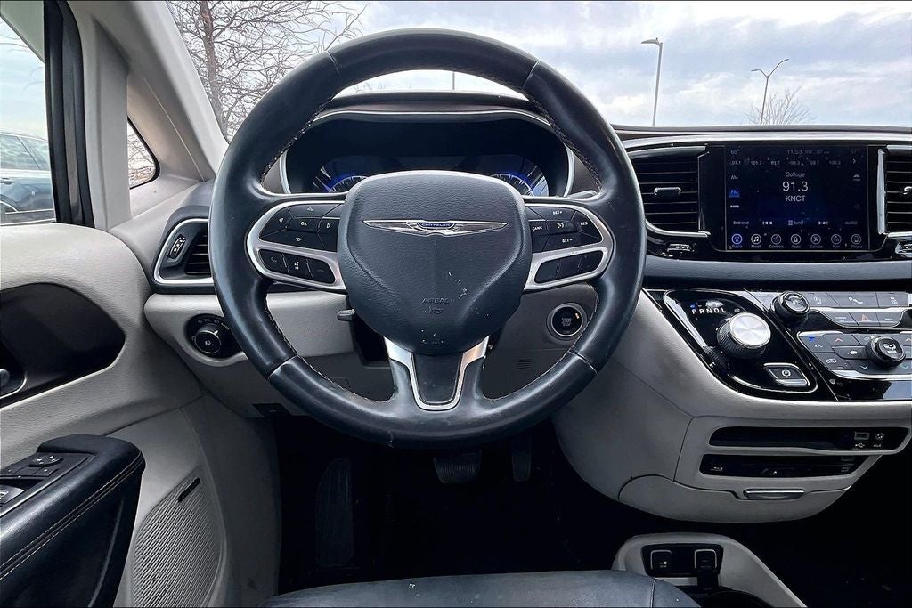 2017 Chrysler Pacifica Touring L Plus
