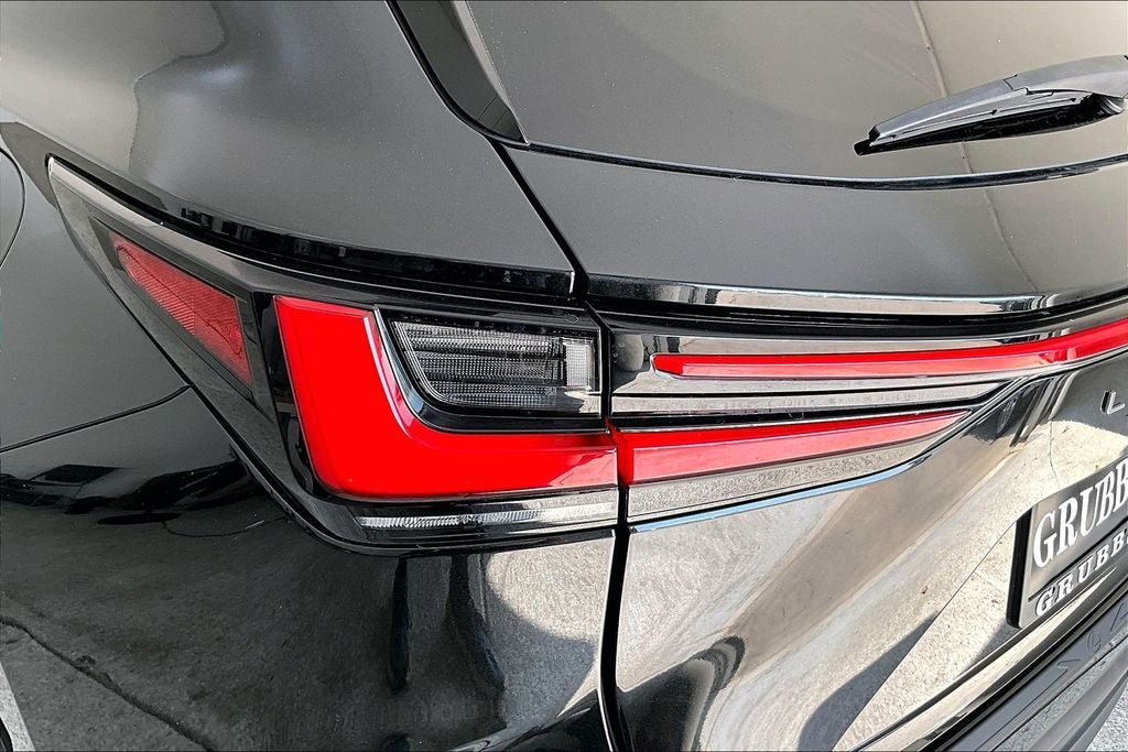 2025 Lexus NX 250 Premium