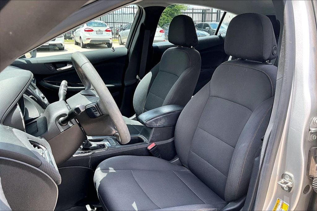 2019 Chevrolet Cruze LS