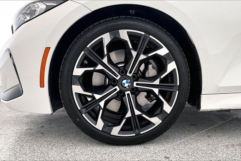 2025 BMW 3 Series 330i xDrive M Sport