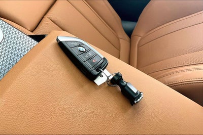 2025 BMW 3 Series 330i xDrive M Sport