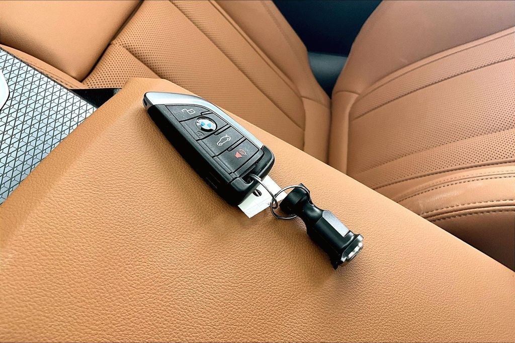 2025 BMW 3 Series 330i xDrive M Sport