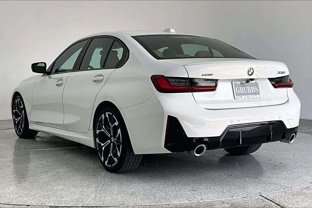 2025 BMW 3 Series 330i xDrive M Sport
