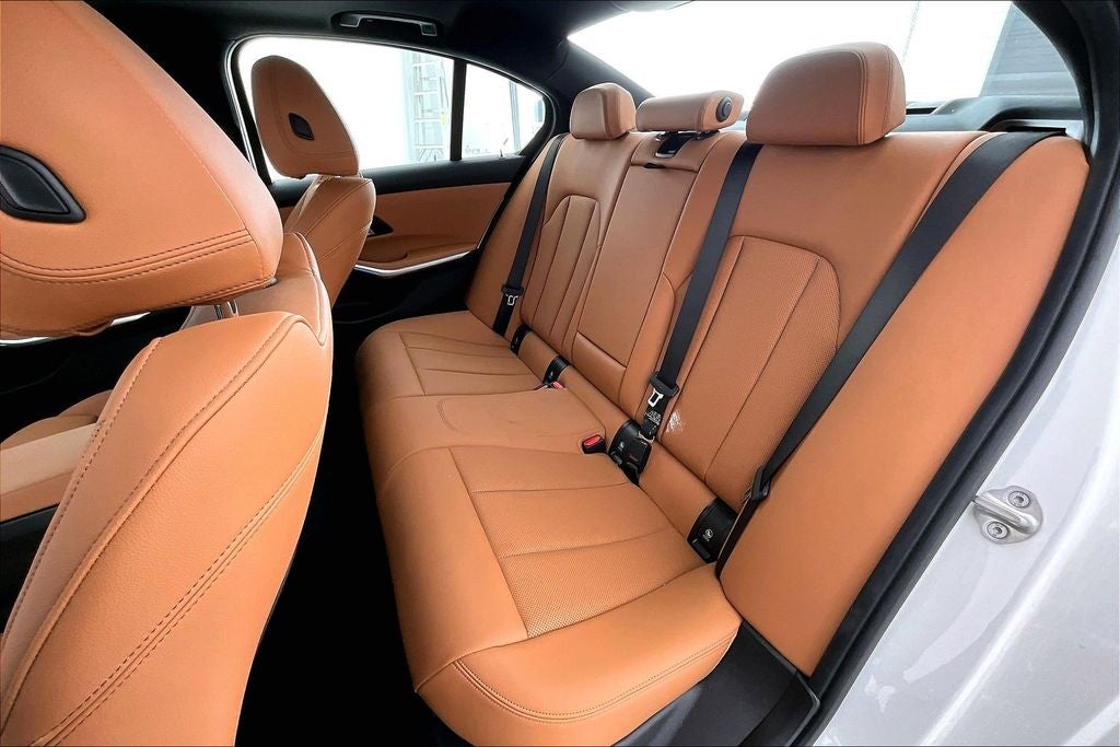 2025 BMW 3 Series 330i xDrive M Sport