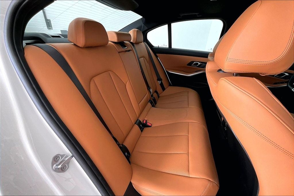 2025 BMW 3 Series 330i xDrive M Sport