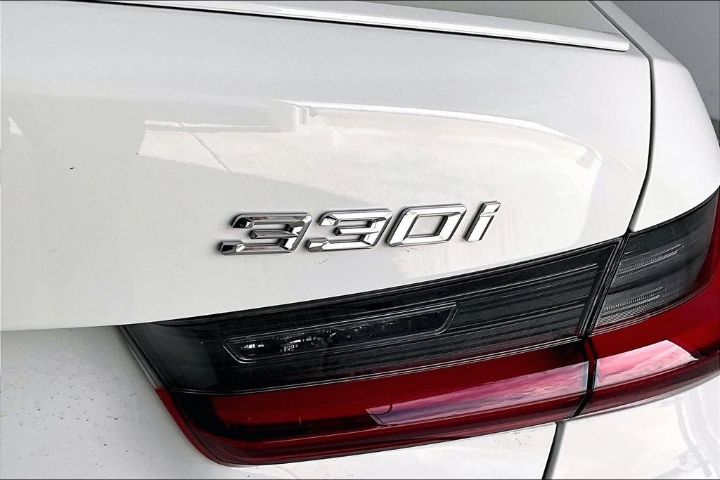 2025 BMW 3 Series 330i xDrive M Sport