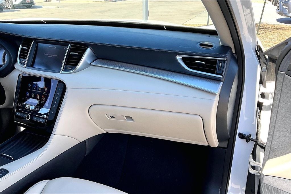 2021 INFINITI QX50 LUXE