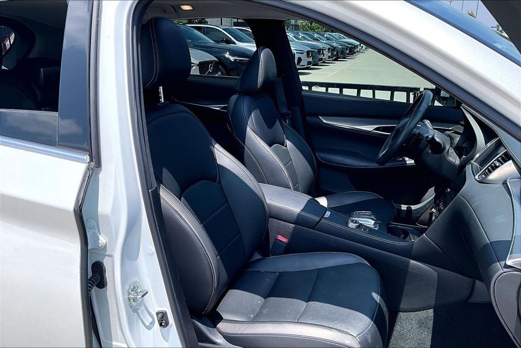2023 INFINITI QX50 LUXE